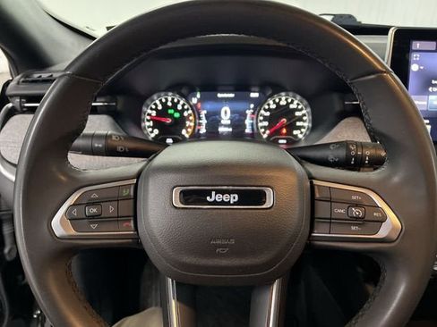 Used 2024 Jeep Compass Latitude AWD/4WD image 11