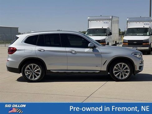 Used 2018 BMW X3 xDrive30i AWD/4WD image 3