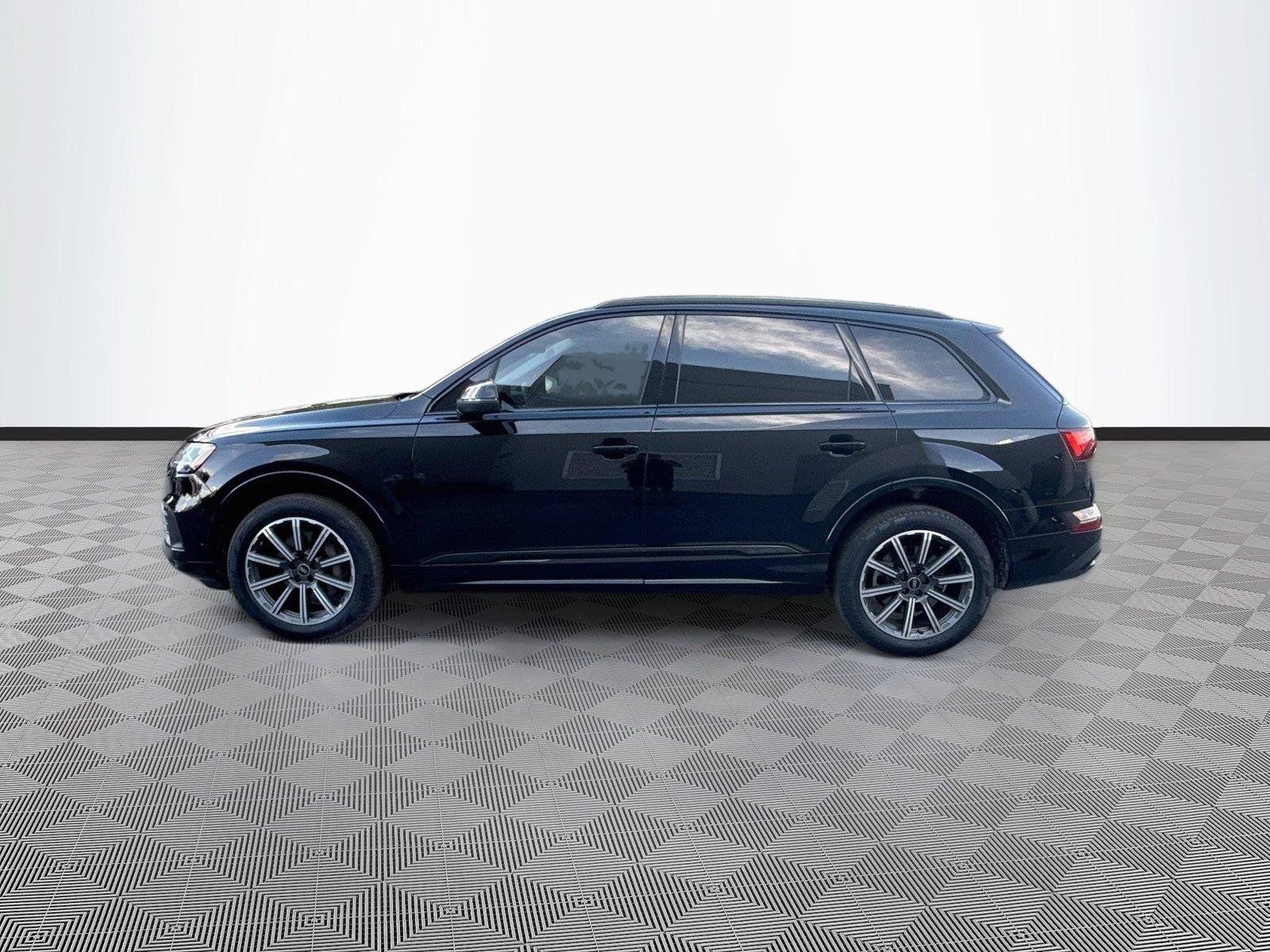Used 2023 Audi Q7 2.0T Premium Plus w/ Premium Plus Package AWD/4WD image 4