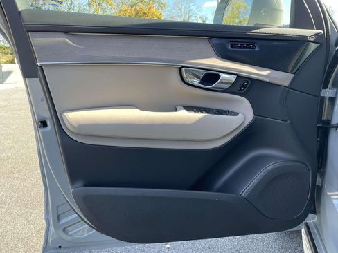 New 2026 Volvo XC90 B6 Plus w/ Protection Package Premier image 6