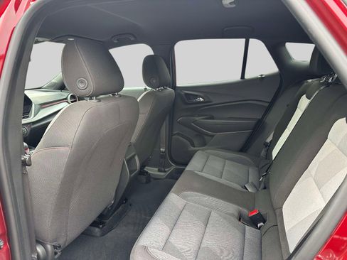 Certified 2024 Chevrolet Trax RS FWD image 10