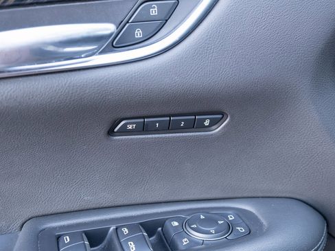 Used 2021 Cadillac XT6 Premium Luxury image 18