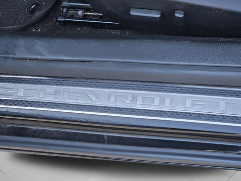 Used 2015 Chevrolet Camaro LT RWD image 30