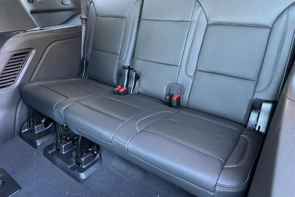 New 2027 GMC Yukon Denali w/ Advanced Technology Package AWD/4WD image 18