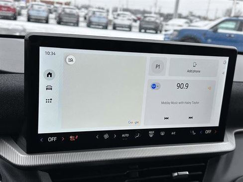 Used 2025 Ford Explorer ST-Line image 18