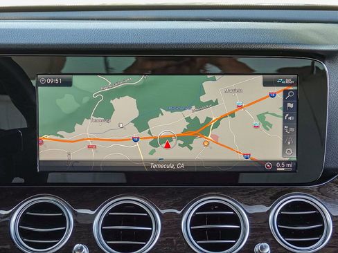 Used 2019 Mercedes-Benz E 300 image 13