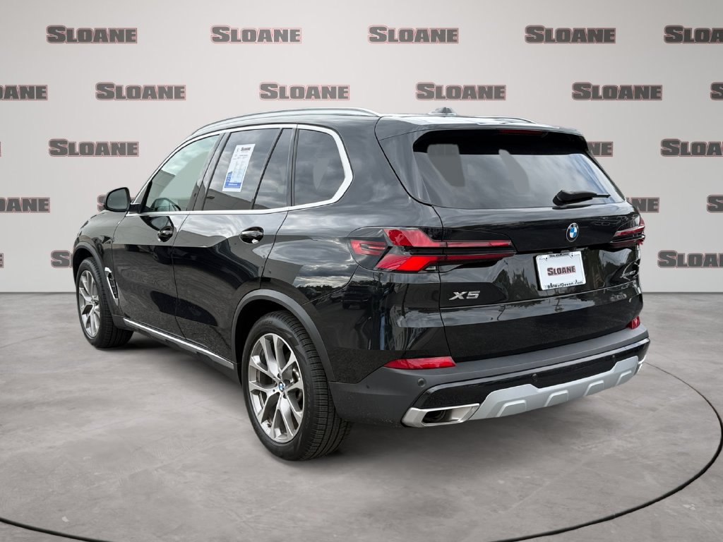 Certified 2024 BMW X5 xDrive40i w/ Premium Package AWD/4WD image 3