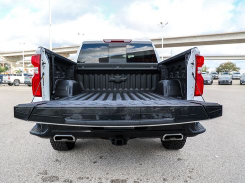 Used 2025 Chevrolet Silverado 1500 LT Trail Boss w/ LT Trail Boss Premium Package AWD/4WD image 33
