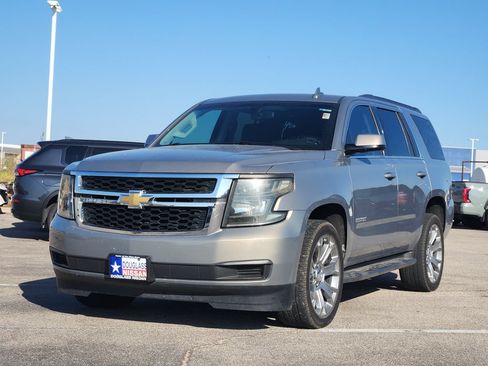 Used 2018 Chevrolet Tahoe LS RWD image 2