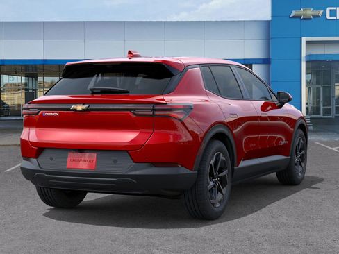 New 2026 Chevrolet Equinox EV LT image 4