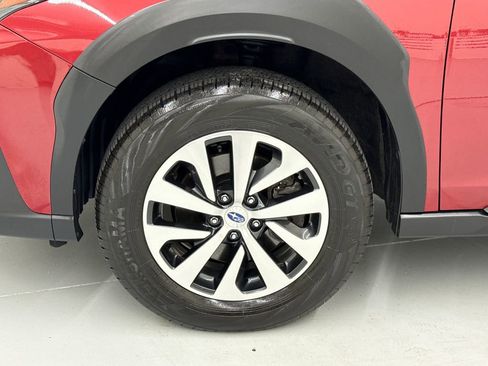 Used 2024 Subaru Outback Premium AWD/4WD image 9