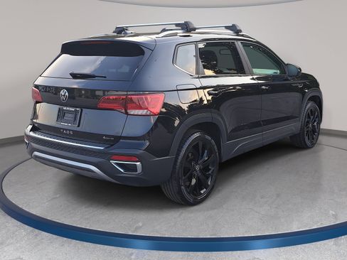 Used 2022 Volkswagen Taos SE AWD/4WD image 5