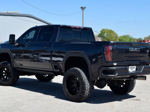 Used 2024 GMC Sierra 2500 AT4 w/ AT4 Premium Plus Package image 4