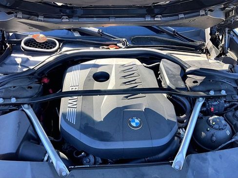 Certified 2023 BMW 740i w/ Executive Package image 31