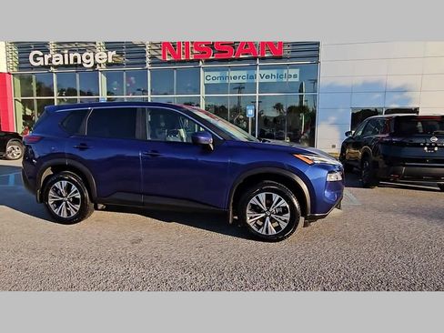 Used 2023 Nissan Rogue SV image 37