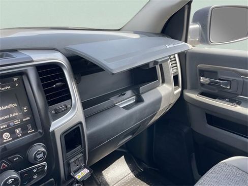 Used 2017 RAM 2500 Big Horn image 38