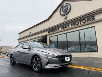 Used 2023 Hyundai Elantra Limited