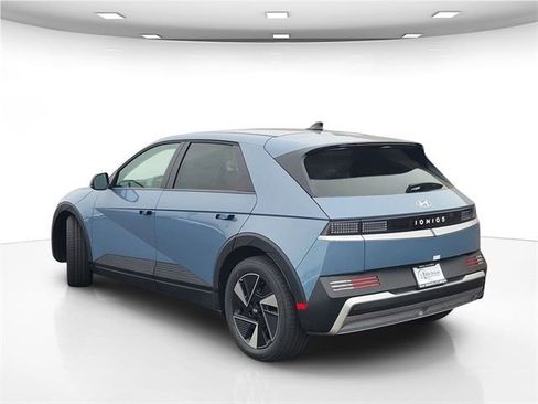 New 2026 Hyundai Ioniq 5 SE image 6