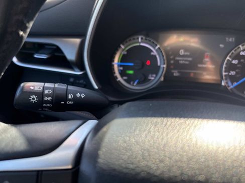 Used 2023 Toyota Highlander Bronze Edition image 34