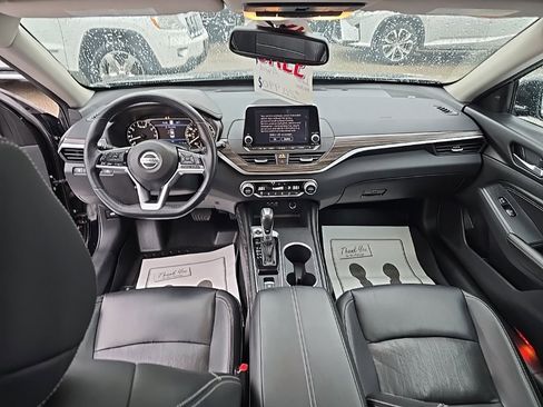 Used 2019 Nissan Altima 2.5 Platinum image 8