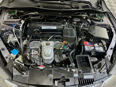 Used 2015 Honda Accord Sport image 33