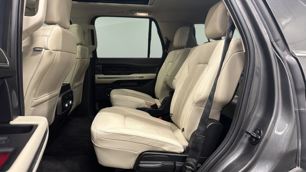 Used 2019 Ford Expedition Platinum AWD/4WD image 21