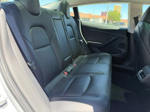 Used 2022 Tesla Model 3 Performance AWD/4WD image 16