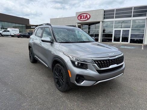 Certified 2022 Kia Seltos Nightfall Edition AWD/4WD image 4