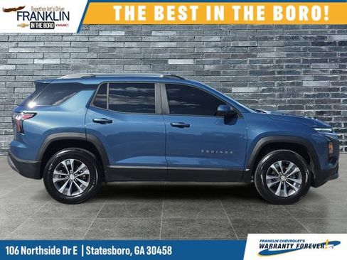 Used 2025 Chevrolet Equinox LT w/ Safety and Technology Package FWD image 7