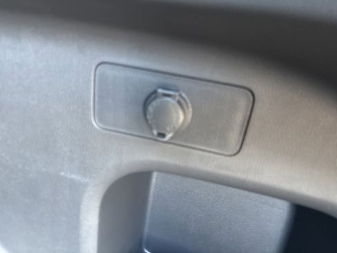 Used 2025 Toyota RAV4 XLE w/ Convenience Package image 28