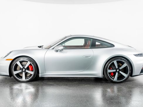 Used 2025 Porsche 911 Carrera S w/ Premium Package image 16