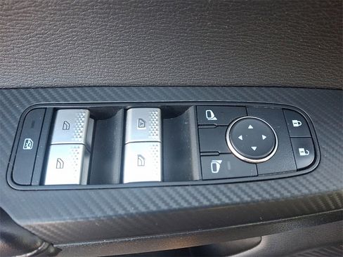 Used 2022 Mitsubishi Outlander ES image 26