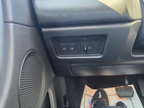 Used 2018 Land Rover Discovery Sport HSE Luxury image 42