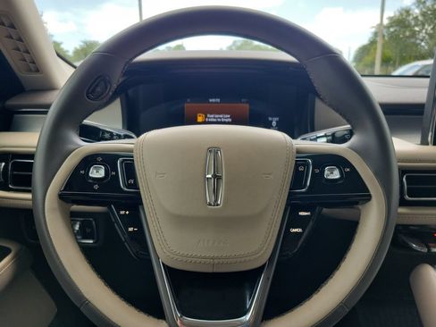 Certified 2023 Lincoln Aviator 2WD w/ Class IV Trailer Tow Package image 21