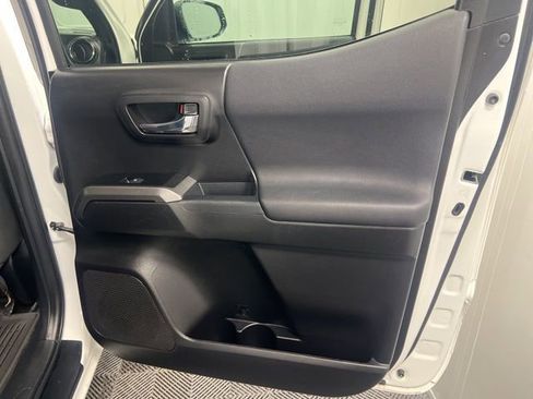 Used 2023 Toyota Tacoma TRD Sport image 13