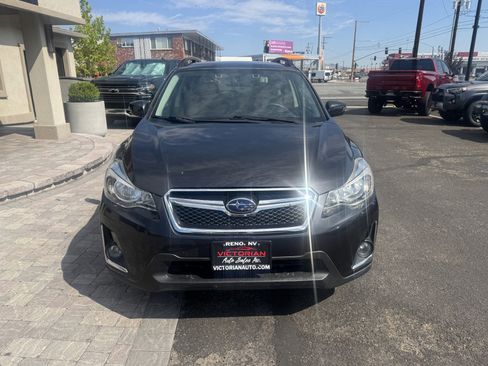 Used 2017 Subaru Crosstrek 2.0i Limited image 5