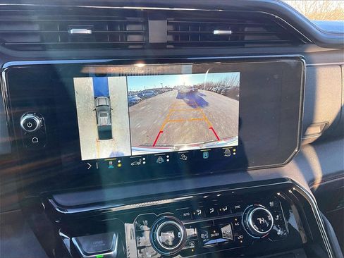 Used 2023 GMC Sierra 1500 AT4 w/ AT4 Premium Package image 18