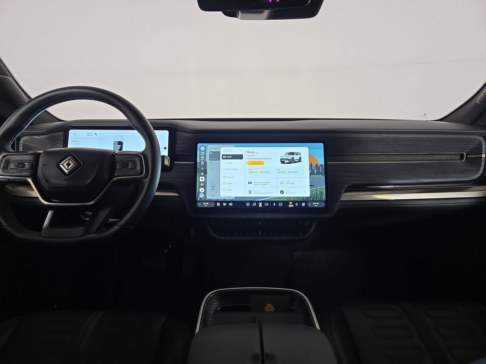 Used 2025 Rivian R1S Adventure Dual AWD/4WD image 27