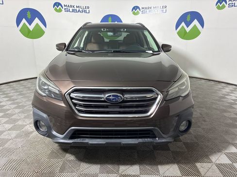 Used 2019 Subaru Outback 2.5i Touring AWD/4WD image 3