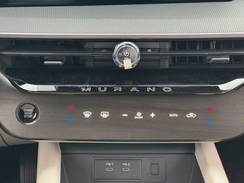 Used 2025 Nissan Murano SV image 9