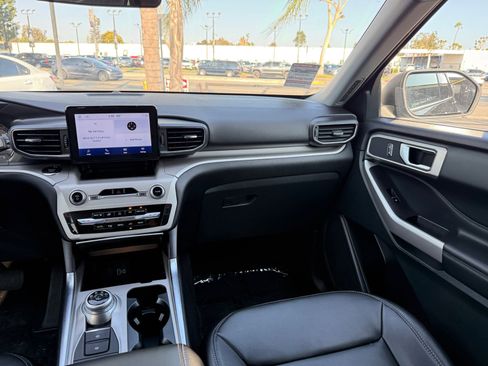 Used 2023 Ford Explorer XLT w/ Equipment Group 202A image 25