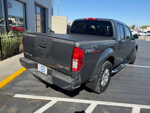 Used 2011 Nissan Frontier PRO-4X AWD/4WD image 8
