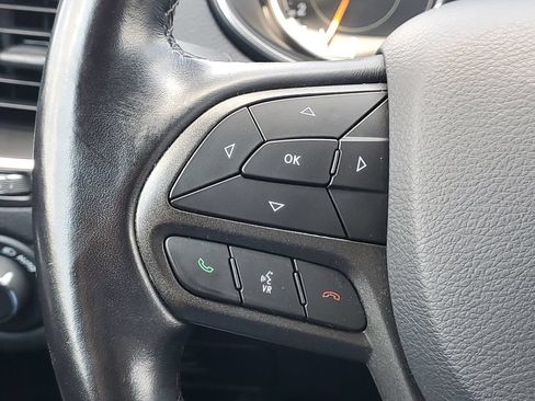 Used 2020 Jeep Cherokee Trailhawk w/ Cold Weather Group AWD/4WD image 9