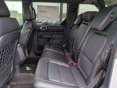 New 2026 Ford Bronco Badlands AWD/4WD image 6