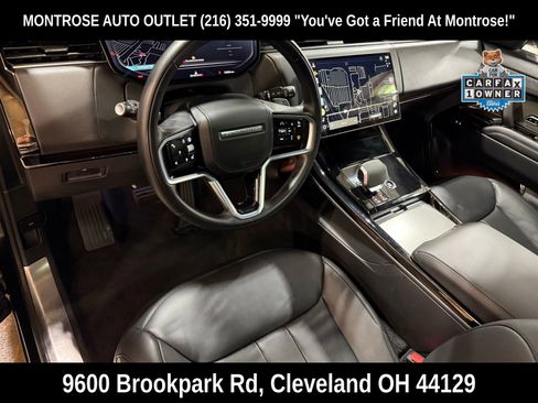 Used 2024 Land Rover Range Rover Sport SE AWD/4WD image 11