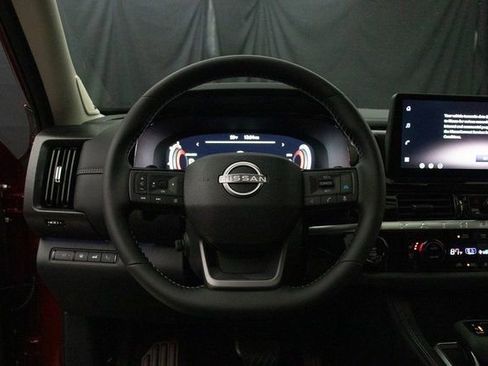 New 2026 Nissan Pathfinder Platinum image 25