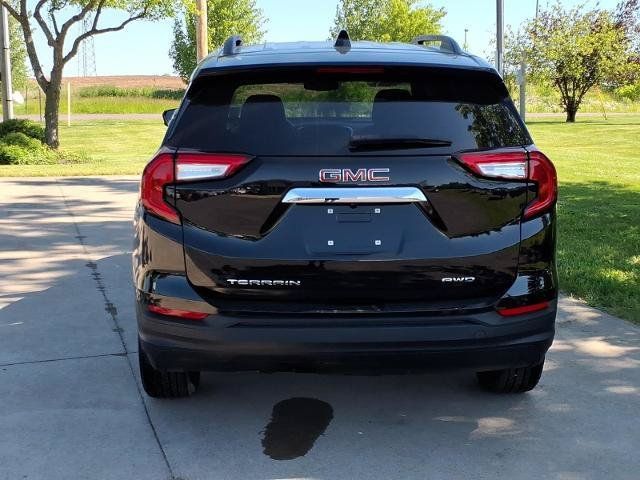Used 2024 GMC Terrain SLE w/ Driver Convenience Package AWD/4WD image 6