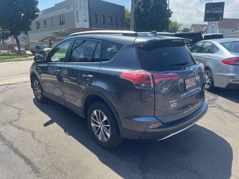 Used 2016 Toyota RAV4 XLE AWD/4WD image 4