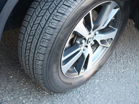 Used 2017 Toyota RAV4 XLE w/ Carpet Mat Package image 11