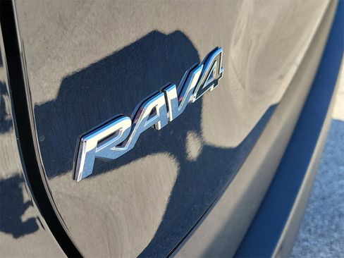 Used 2025 Toyota RAV4 LE image 6